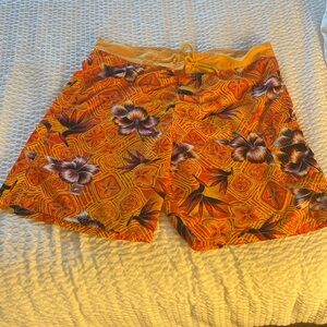 Swim trunks with 2 side pocket